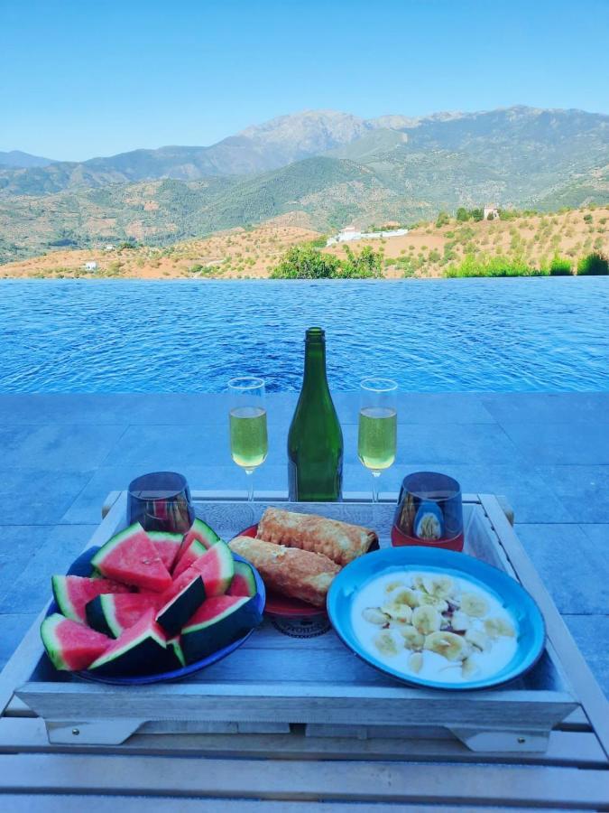 Casa Eden - Mountain View, Infinity Pool Hotell Alozaina Exteriör bild