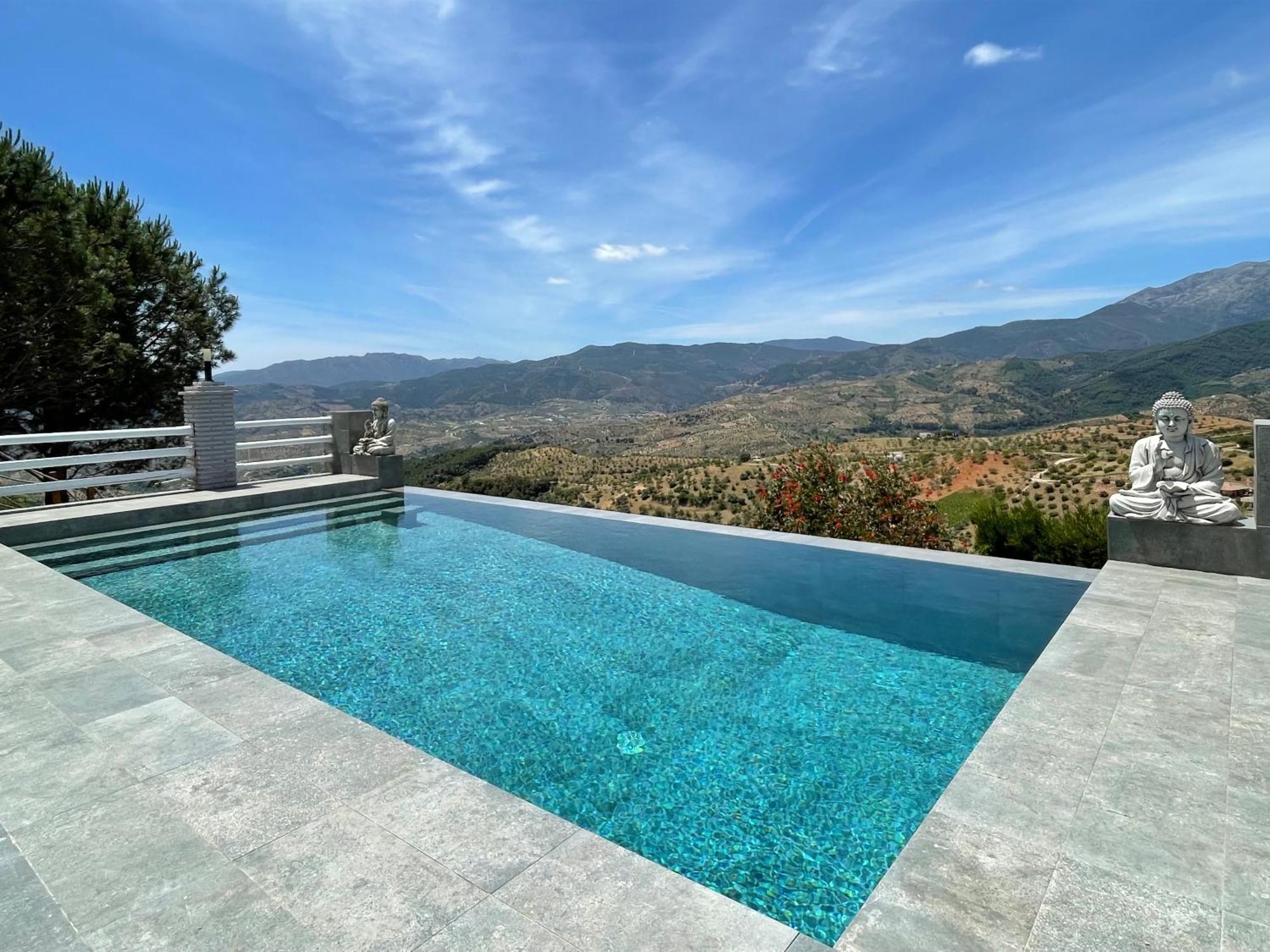 Casa Eden - Mountain View, Infinity Pool Hotell Alozaina Exteriör bild